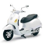Vespa GT300 Super 1:12 - NewRay