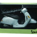 Vespa GT300 Super 1:12 - NewRay