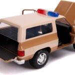 Stranger Things Hopper 's 1980 Chevy 1:24 - Simba