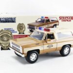 Stranger Things Hopper 's 1980 Chevy 1:24 - Simba