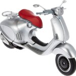 Vespa 946 1:12 - New Ray
