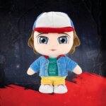 Peluche Dustin Stranger Things - Famosa