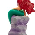 Ariel Seduta su Roccia - Bully