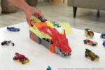 Dragon Launch Transporter - Hot Wheels