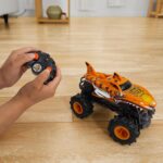 Monster Jam Tiger Shark 1:24 - Hot Wheels